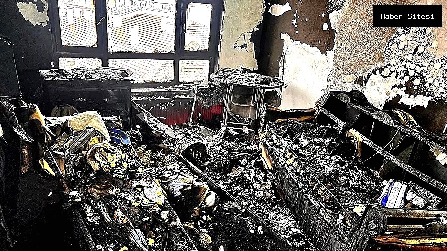 İçinde bulunduğu evi ateşe verdi!